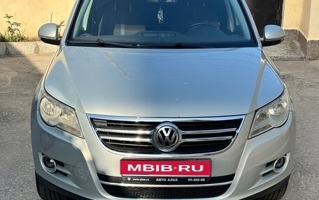 Volkswagen Tiguan I, 2010 год, 948 000 рублей, 1 фотография