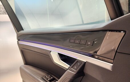 Volkswagen Touareg III, 2019 год, 4 700 000 рублей, 10 фотография