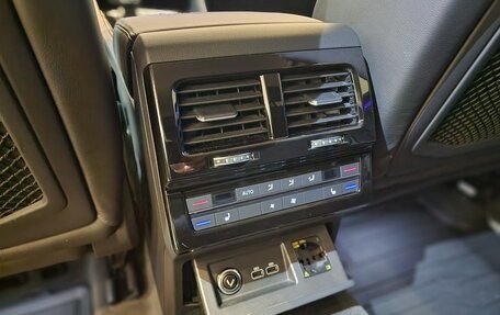 Volkswagen Touareg III, 2019 год, 4 700 000 рублей, 13 фотография