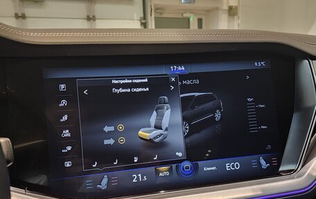 Volkswagen Touareg III, 2019 год, 4 700 000 рублей, 20 фотография