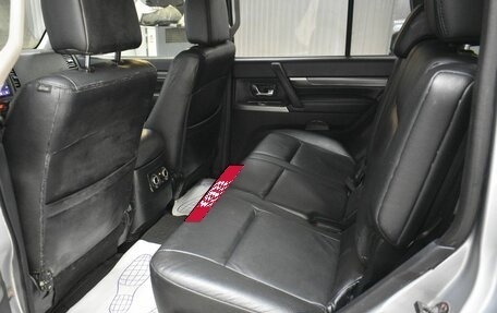 Mitsubishi Pajero IV, 2011 год, 1 700 000 рублей, 13 фотография