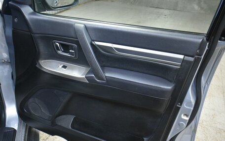 Mitsubishi Pajero IV, 2011 год, 1 700 000 рублей, 14 фотография