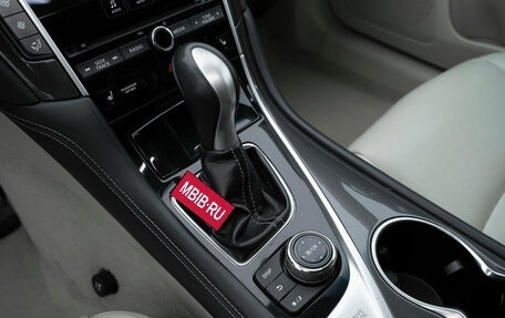 Infiniti Q50 I рестайлинг, 2015 год, 2 040 000 рублей, 14 фотография