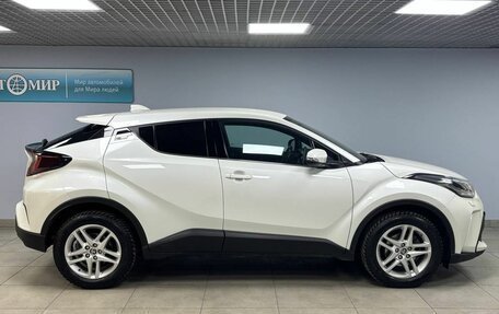 Toyota C-HR I рестайлинг, 2021 год, 2 530 000 рублей, 4 фотография