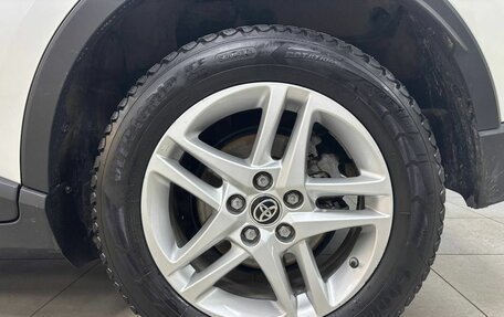 Toyota C-HR I рестайлинг, 2021 год, 2 530 000 рублей, 9 фотография