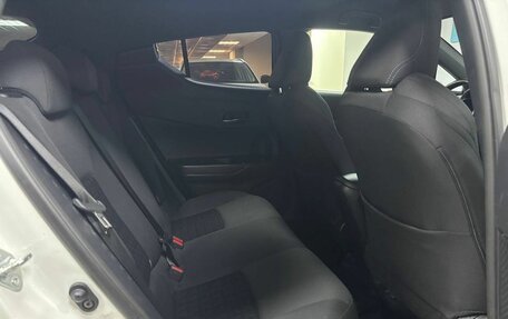 Toyota C-HR I рестайлинг, 2021 год, 2 530 000 рублей, 11 фотография