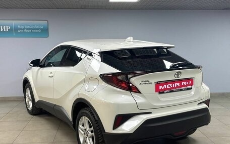 Toyota C-HR I рестайлинг, 2021 год, 2 530 000 рублей, 7 фотография