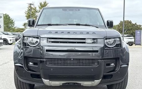 Land Rover Defender II, 2024 год, 18 270 710 рублей, 3 фотография