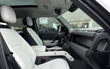 Land Rover Defender II, 2024 год, 18 270 710 рублей, 15 фотография