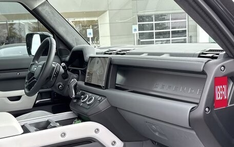 Land Rover Defender II, 2024 год, 18 270 710 рублей, 14 фотография