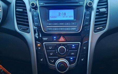 Hyundai i30 II рестайлинг, 2013 год, 880 000 рублей, 12 фотография