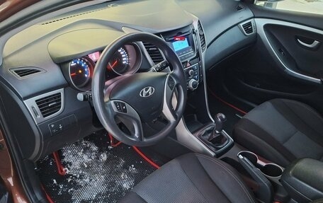 Hyundai i30 II рестайлинг, 2013 год, 880 000 рублей, 10 фотография