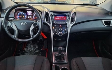 Hyundai i30 II рестайлинг, 2013 год, 880 000 рублей, 9 фотография