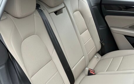 Porsche Macan, 2025 год, 15 840 000 рублей, 10 фотография