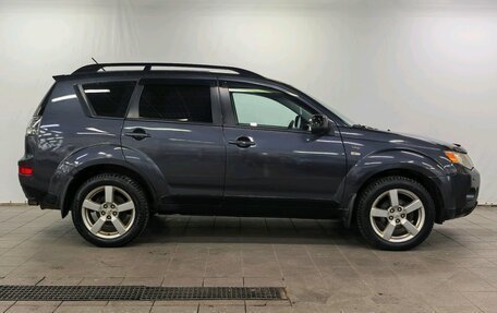 Mitsubishi Outlander III рестайлинг 3, 2007 год, 740 000 рублей, 4 фотография