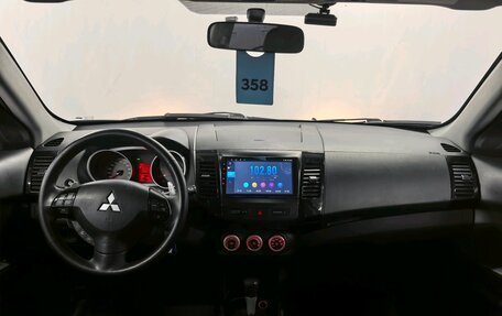 Mitsubishi Outlander III рестайлинг 3, 2007 год, 740 000 рублей, 10 фотография