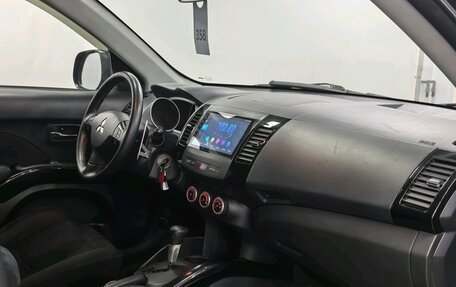 Mitsubishi Outlander III рестайлинг 3, 2007 год, 740 000 рублей, 21 фотография