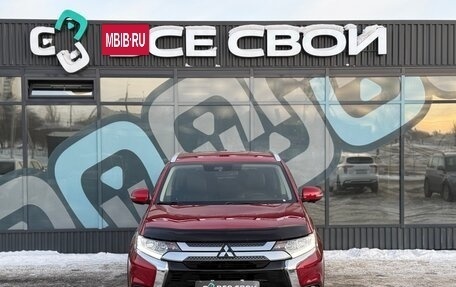 Mitsubishi Outlander III рестайлинг 3, 2019 год, 1 984 000 рублей, 4 фотография