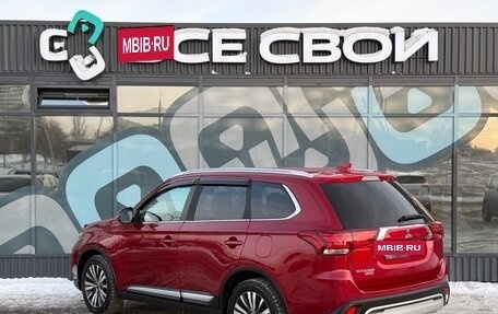 Mitsubishi Outlander III рестайлинг 3, 2019 год, 1 984 000 рублей, 3 фотография