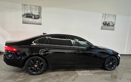Jaguar XF II, 2018 год, 2 950 000 рублей, 2 фотография