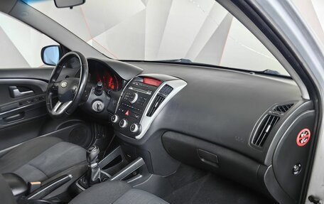 KIA cee'd I рестайлинг, 2010 год, 589 000 рублей, 13 фотография