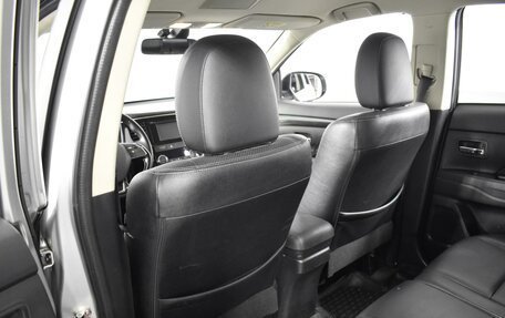 Mitsubishi Outlander III рестайлинг 3, 2016 год, 1 797 900 рублей, 11 фотография