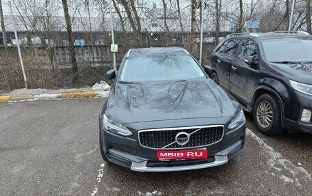 Volvo V90 Cross Country I рестайлинг, 2018 год, 3 500 000 рублей, 1 фотография