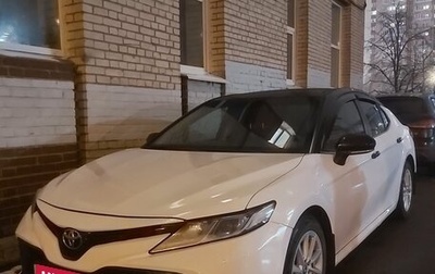 Toyota Camry, 2021 год, 1 750 000 рублей, 1 фотография