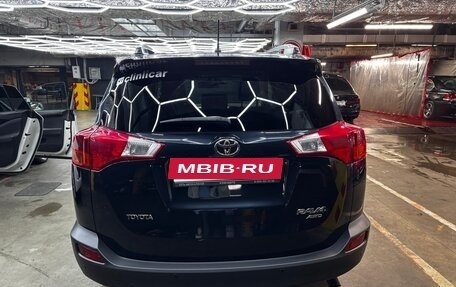 Toyota RAV4, 2015 год, 2 010 000 рублей, 4 фотография