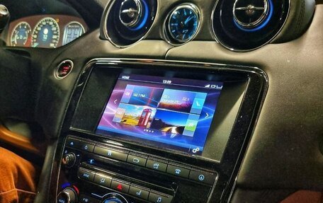 Jaguar XJ IV (X351), 2016 год, 2 400 000 рублей, 6 фотография