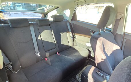 Toyota Prius, 2015 год, 1 590 000 рублей, 17 фотография