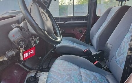 ЛуАЗ 3151, 2001 год, 260 000 рублей, 6 фотография