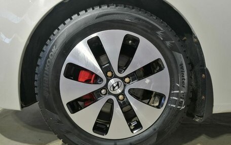 Hyundai Solaris II рестайлинг, 2015 год, 1 050 000 рублей, 14 фотография