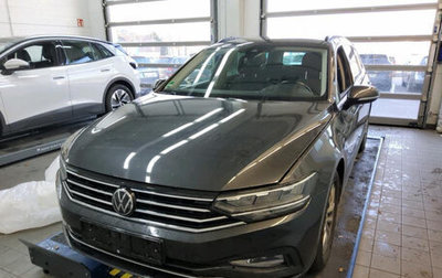 Volkswagen Passat B8 рестайлинг, 2022 год, 2 272 000 рублей, 1 фотография