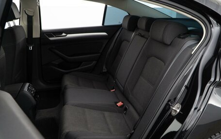 Volkswagen Passat B8 рестайлинг, 2019 год, 1 719 050 рублей, 9 фотография