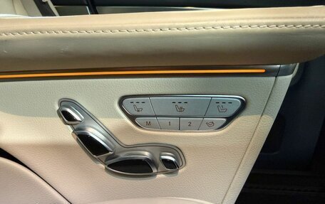 Mercedes-Benz V-Класс, 2022 год, 8 800 000 рублей, 24 фотография