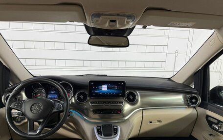 Mercedes-Benz V-Класс, 2022 год, 8 800 000 рублей, 22 фотография