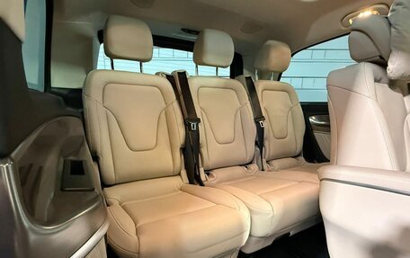 Mercedes-Benz V-Класс, 2022 год, 8 800 000 рублей, 19 фотография