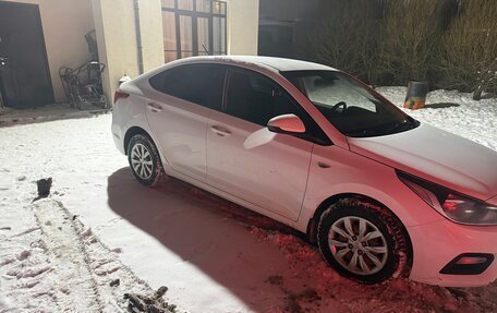 Hyundai Solaris II рестайлинг, 2019 год, 1 450 000 рублей, 3 фотография