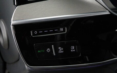 Audi A8, 2017 год, 5 249 999 рублей, 16 фотография