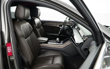 Audi A8, 2017 год, 5 249 999 рублей, 8 фотография