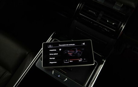 Audi A8, 2017 год, 5 249 999 рублей, 24 фотография