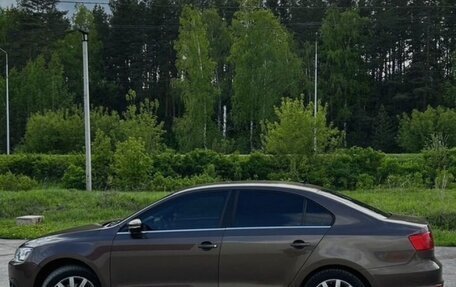 Volkswagen Jetta VI, 2011 год, 890 000 рублей, 13 фотография