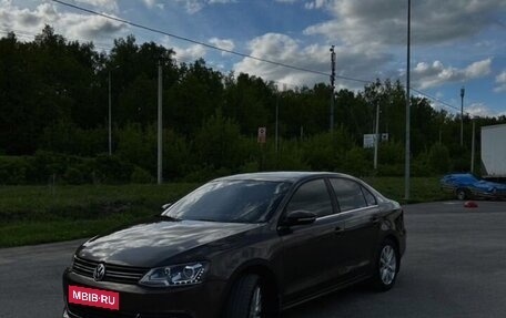 Volkswagen Jetta VI, 2011 год, 890 000 рублей, 12 фотография