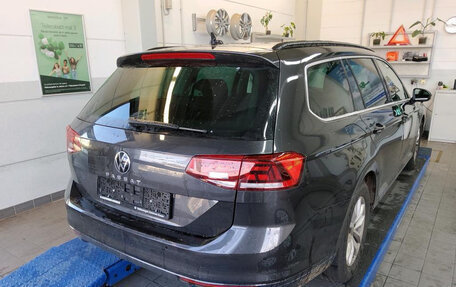 Volkswagen Passat B8 рестайлинг, 2022 год, 2 272 000 рублей, 2 фотография