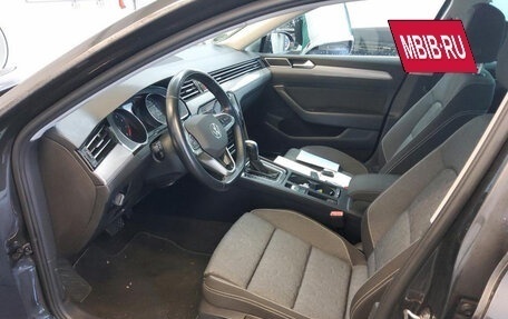 Volkswagen Passat B8 рестайлинг, 2022 год, 2 272 000 рублей, 6 фотография