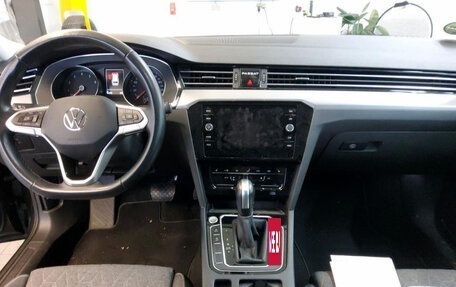 Volkswagen Passat B8 рестайлинг, 2022 год, 2 272 000 рублей, 7 фотография