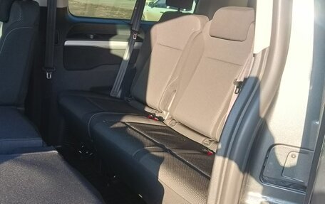 Peugeot Traveller I, 2019 год, 4 886 000 рублей, 5 фотография