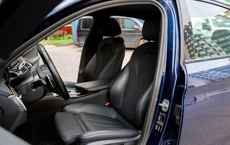 BMW 5 серия, 2018 год, 2 750 000 рублей, 11 фотография