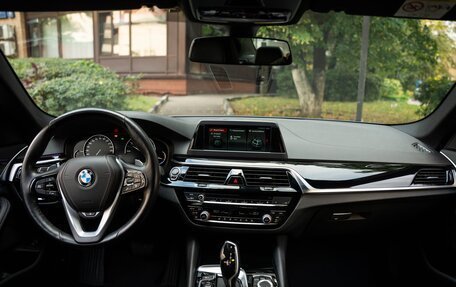 BMW 5 серия, 2018 год, 2 750 000 рублей, 14 фотография